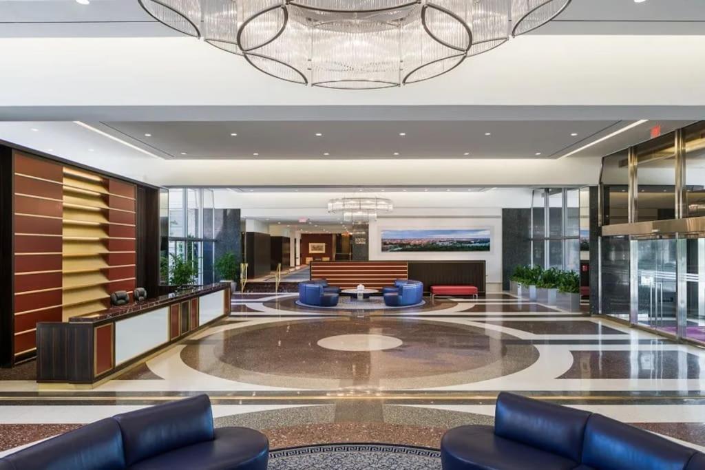 Charming Apartment At Crystal City With Amazing Amenities Arlington Eksteriør billede