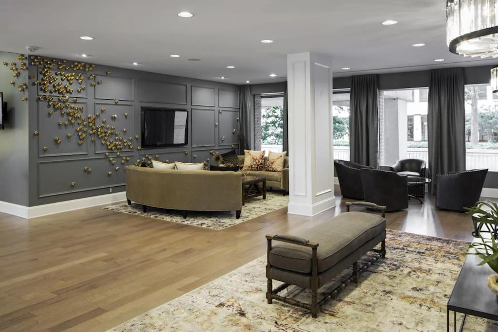 Charming Apartment At Crystal City With Amazing Amenities Arlington Eksteriør billede